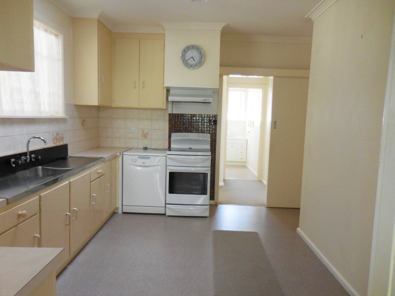 12 Beischer Street, Strathdale VIC 3550