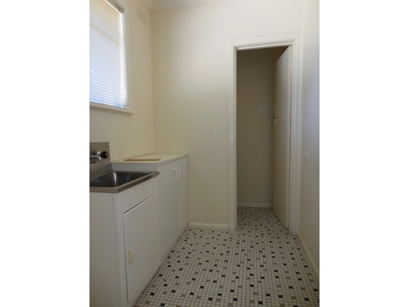 12 Beischer Street, Strathdale VIC 3550