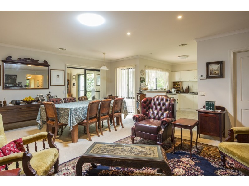 3 Birch Grove, Strathdale VIC 3550