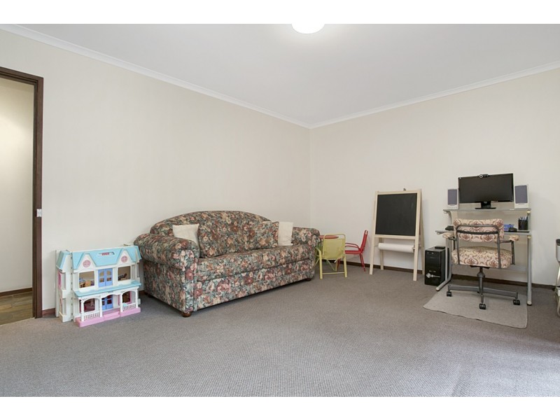 24 Lowndes Street, Kennington VIC 3550