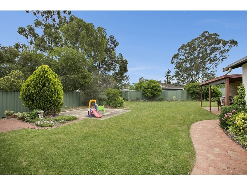 24 Lowndes Street, Kennington VIC 3550