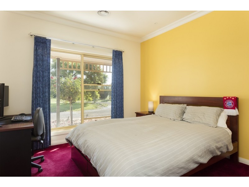 40 Lavenia Road, Huntly VIC 3551