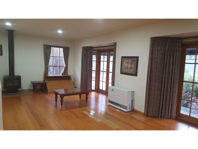 163 Edwards Road, Kennington VIC 3550