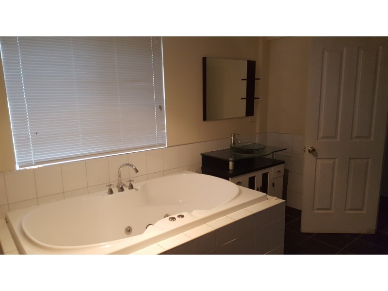 163 Edwards Road, Kennington VIC 3550