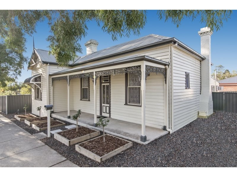 26 Reverie Street, Long Gully VIC 3550