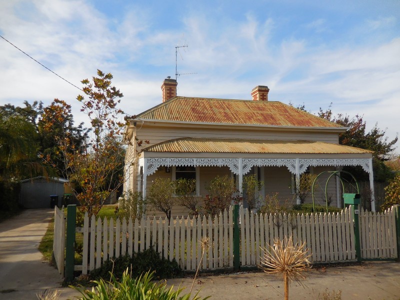 44 Booth Street, Golden Square VIC 3555