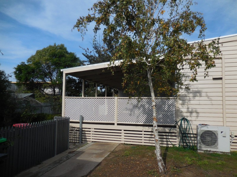 44 Booth Street, Golden Square VIC 3555