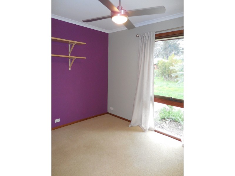 6 Nation Court, Ascot VIC 3551