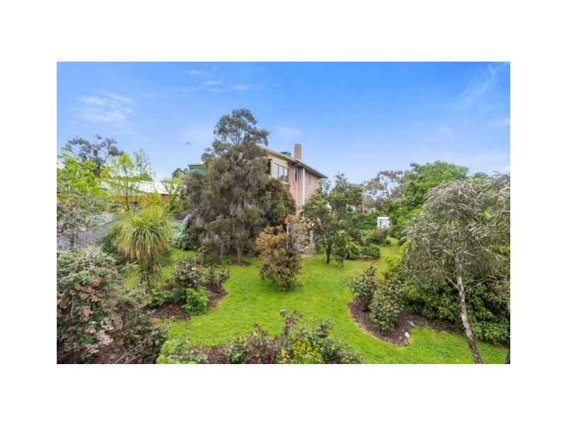 67 Honeysuckle Street, Bendigo VIC 3550