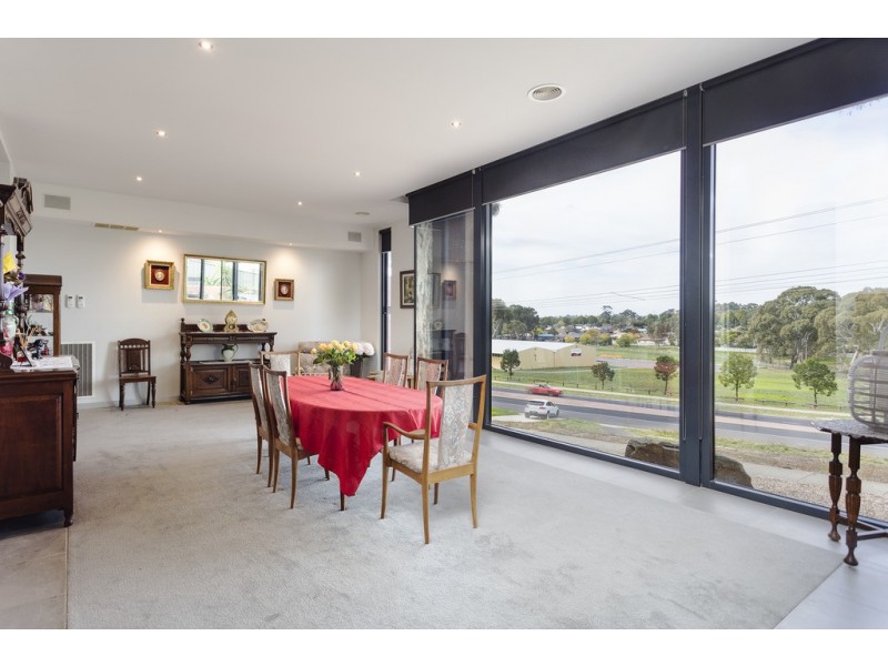 106 Mackenzie Street West, Golden Square VIC 3555