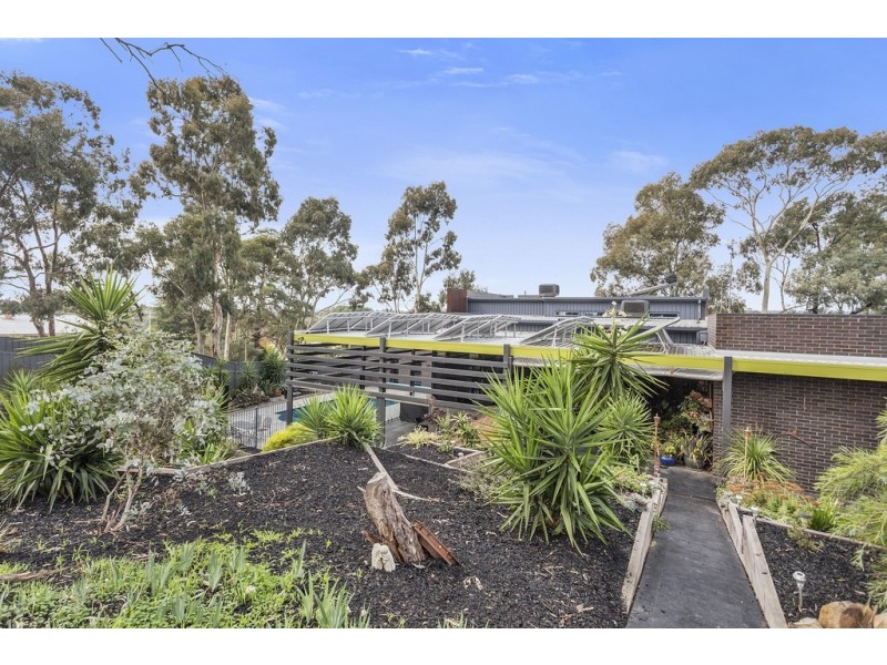 106 Mackenzie Street West, Golden Square VIC 3555