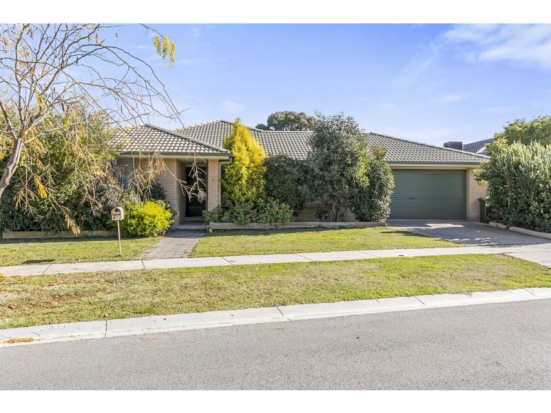 4 Glenwill Drive, Epsom VIC 3551
