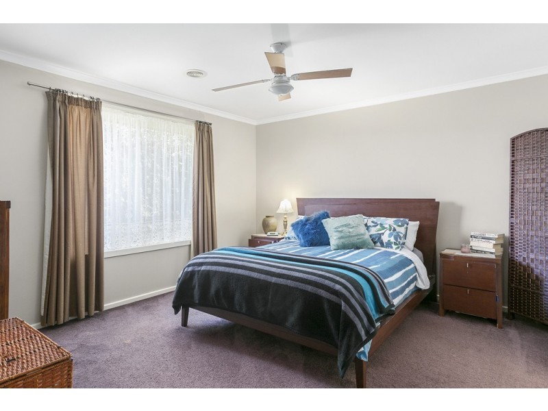 4 Glenwill Drive, Epsom VIC 3551