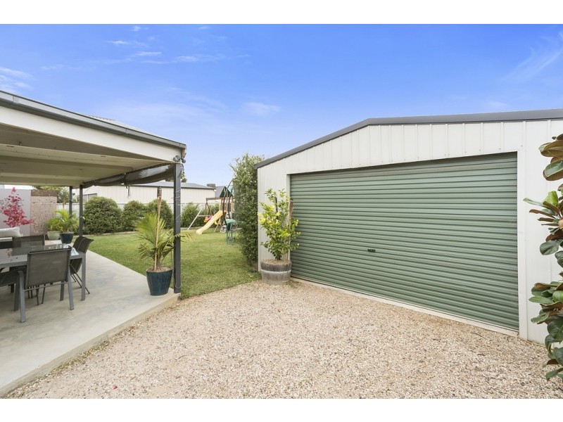 6 McMeeken Way, Epsom VIC 3551
