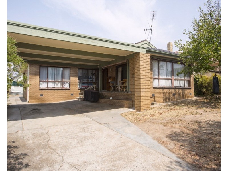 41 Marshall Cres, Kennington VIC 3550