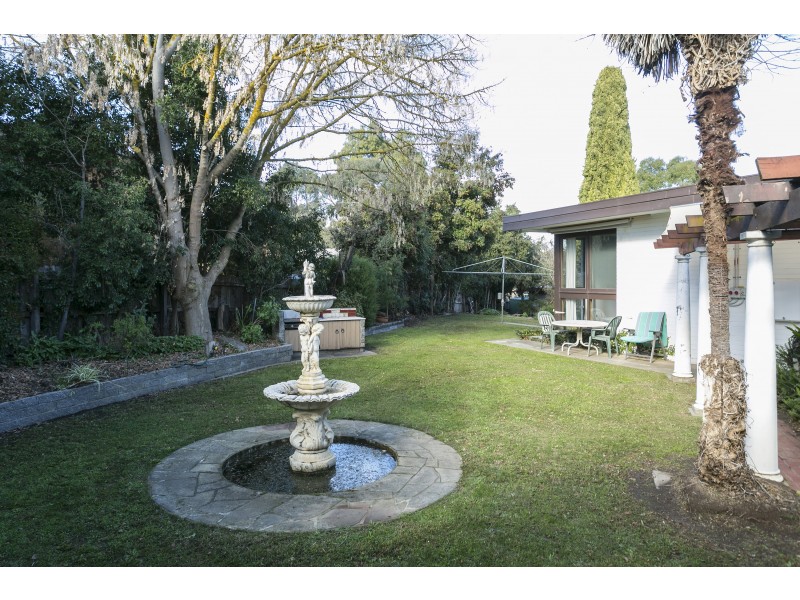 80 Retreat Road, Spring Gully VIC 3550