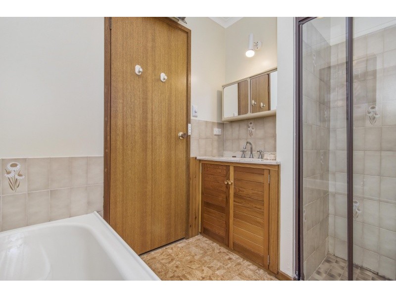 33 Hope Street, Kangaroo Flat VIC 3555