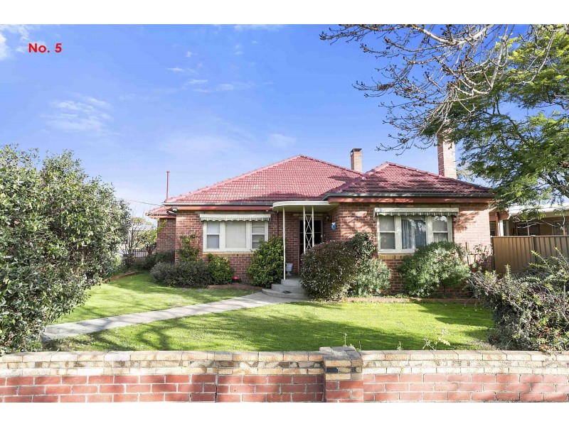 5 & 5A Alder Street, Kangaroo Flat VIC 3555