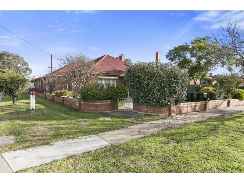 5 & 5A Alder Street, Kangaroo Flat VIC 3555
