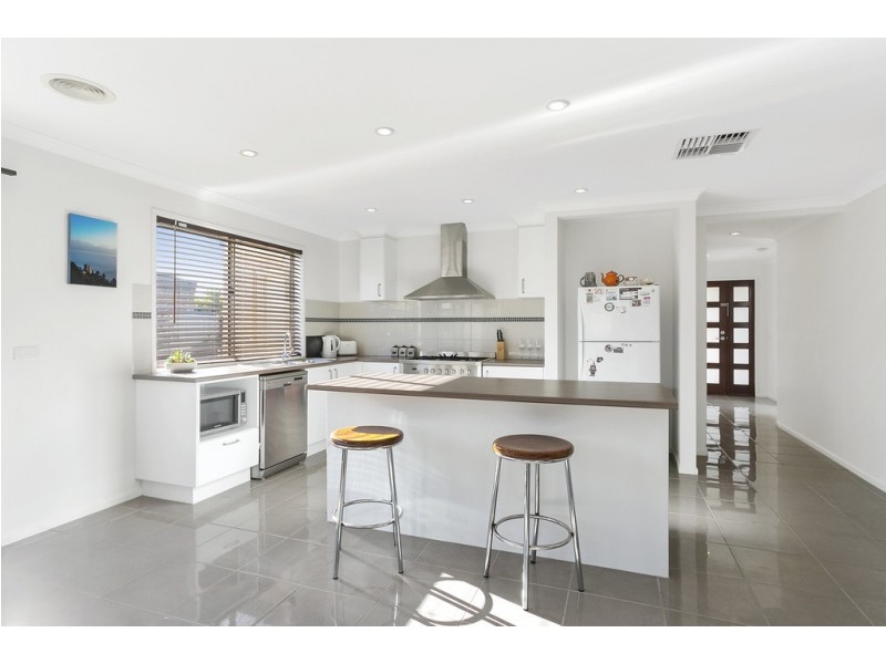 68 Bassett Drive, Strathfieldsaye VIC 3551