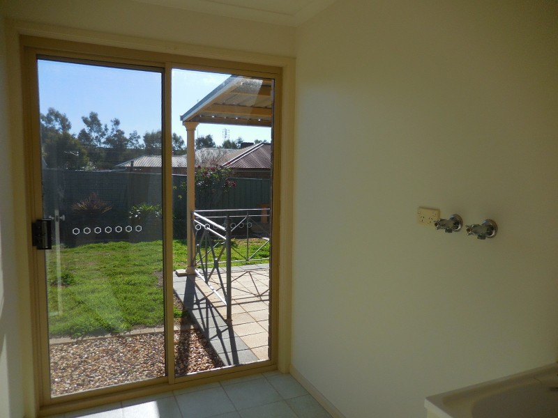 183 Lloyd Street, Strathdale VIC 3550