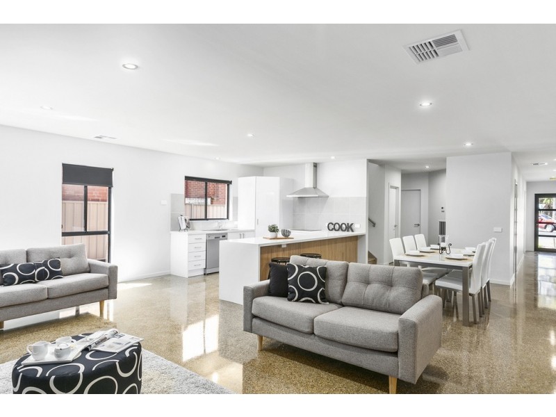 5B Ellis Street, Flora Hill VIC 3550