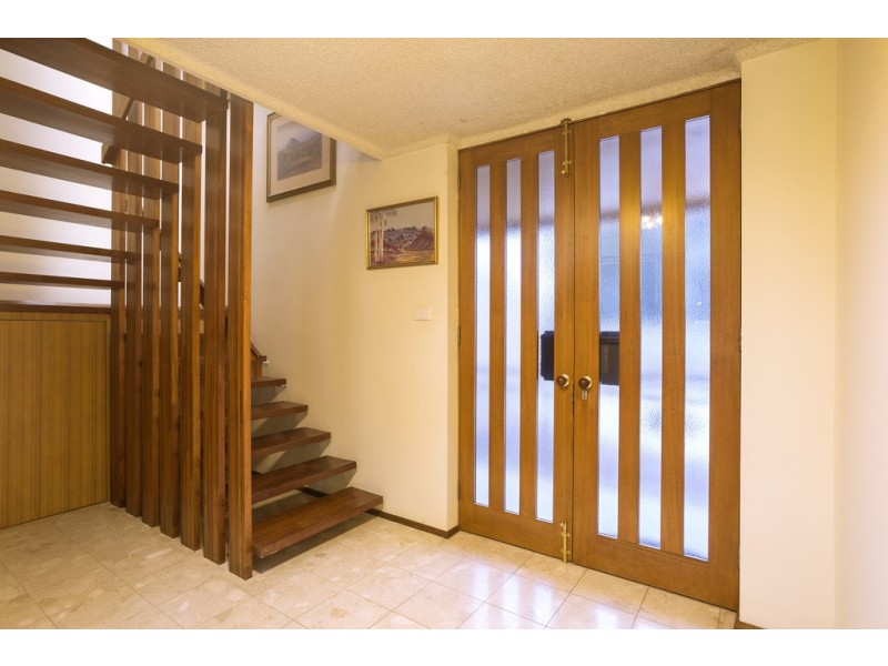 27 Poulston Street, Long Gully VIC 3550