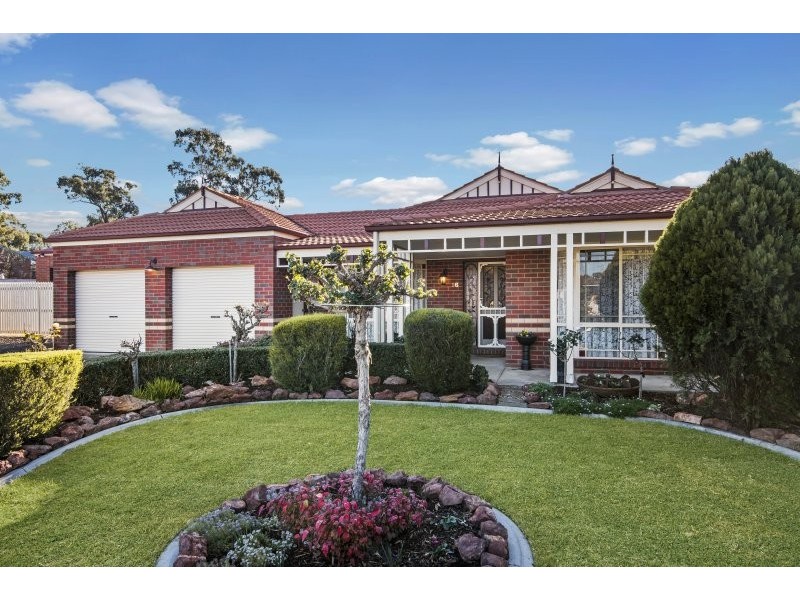 16 Gresham Court, Golden Square VIC 3555