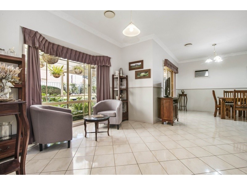 16 Gresham Court, Golden Square VIC 3555