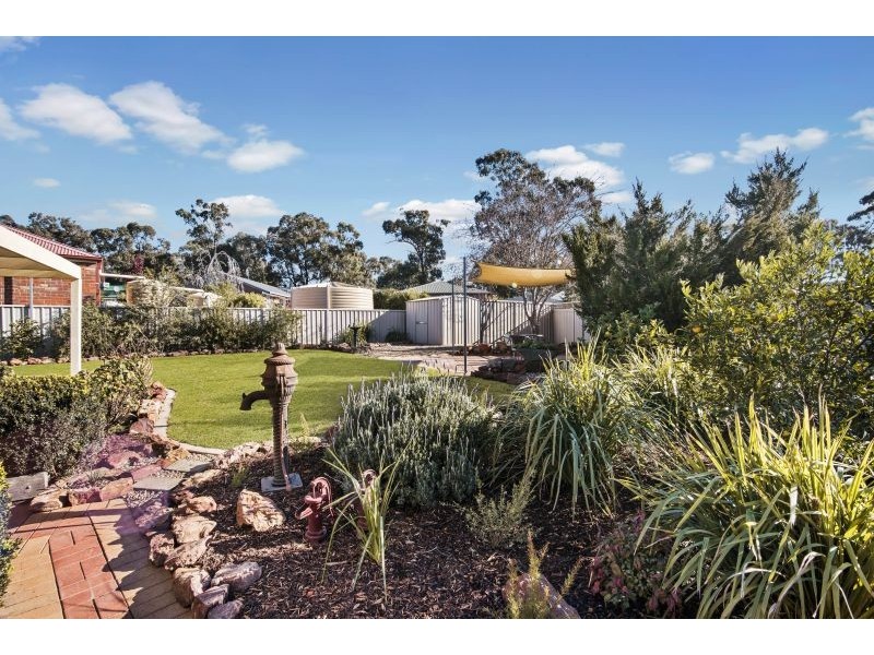 16 Gresham Court, Golden Square VIC 3555