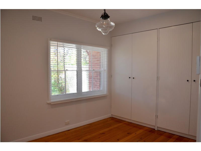 17 Churchill Avenue, Flora Hill VIC 3550