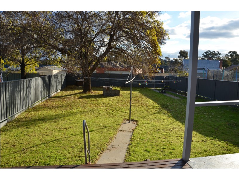 17 Churchill Avenue, Flora Hill VIC 3550