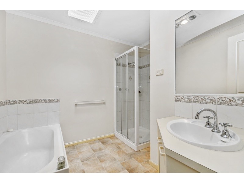 96 Panton Street, Golden Square VIC 3555