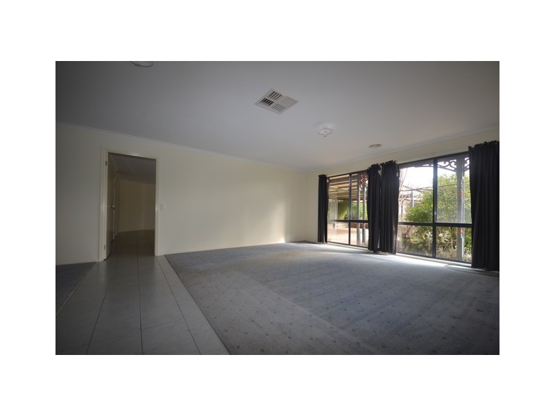 5 Exeter Place, Strathfieldsaye VIC 3551