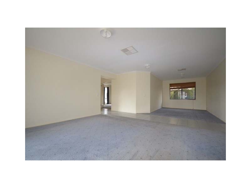 5 Exeter Place, Strathfieldsaye VIC 3551