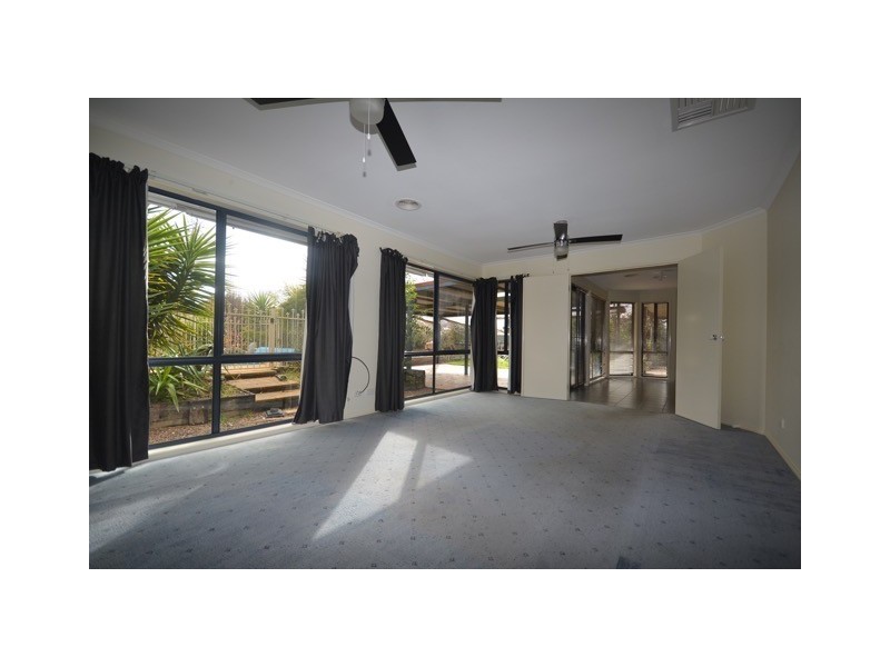 5 Exeter Place, Strathfieldsaye VIC 3551