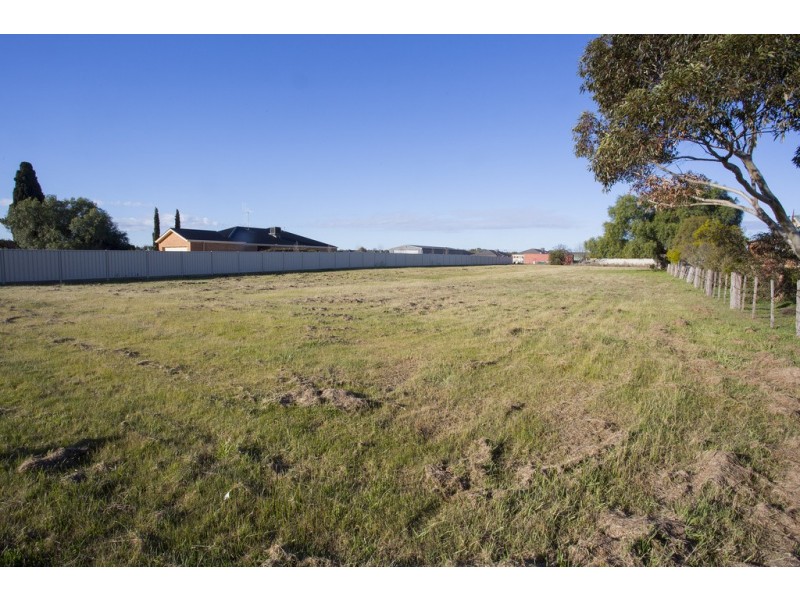 320 Midland Highway, Epsom VIC 3551