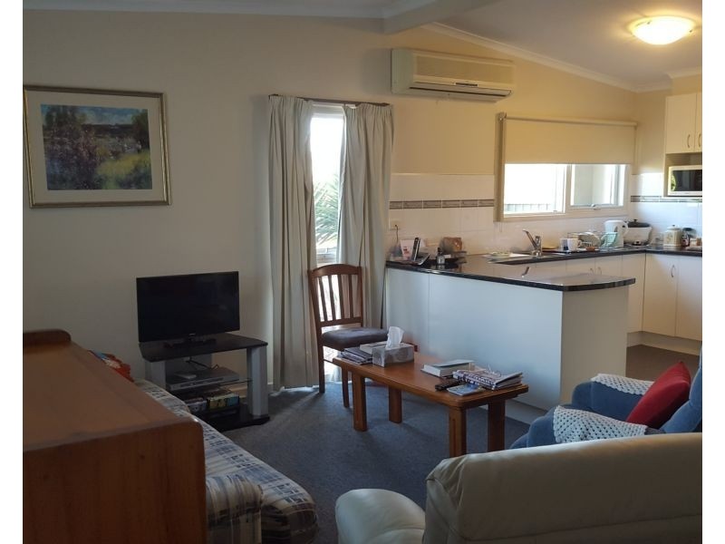 9 Elm Street, Golden Square VIC 3555