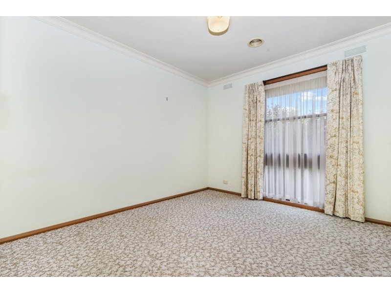 82 Symonds Street, Golden Square VIC 3555