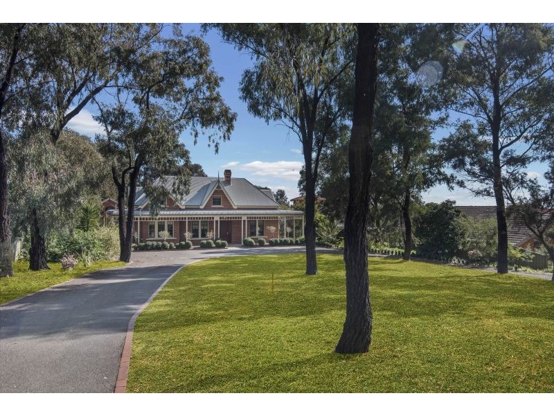 207 North Harley Street, Strathdale VIC 3550