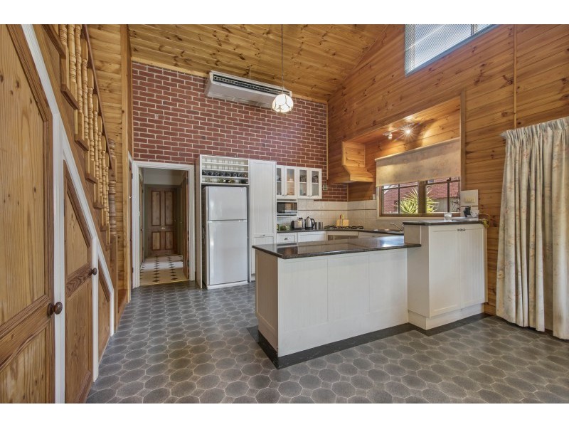 207 North Harley Street, Strathdale VIC 3550