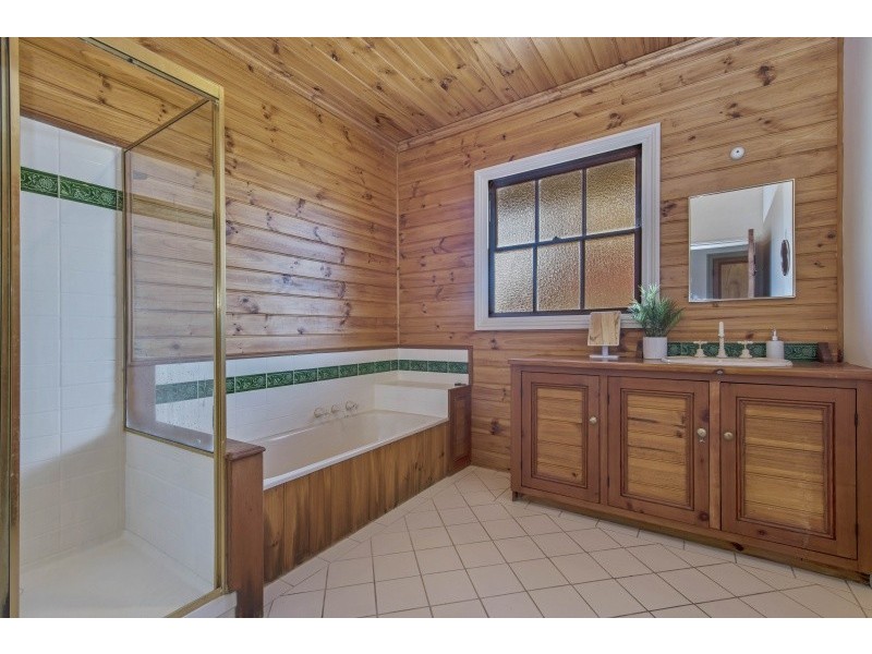 207 North Harley Street, Strathdale VIC 3550