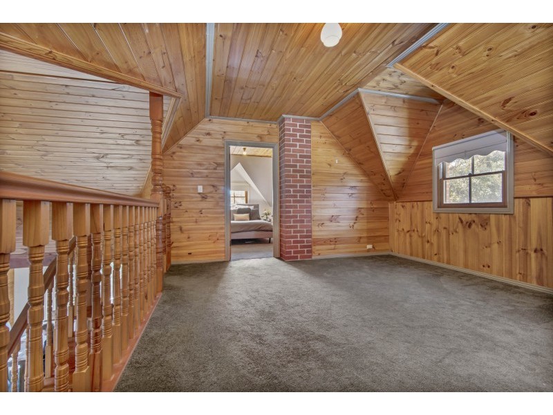 207 North Harley Street, Strathdale VIC 3550