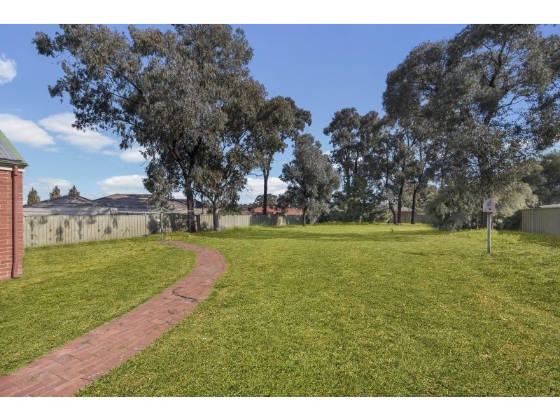 207 North Harley Street, Strathdale VIC 3550