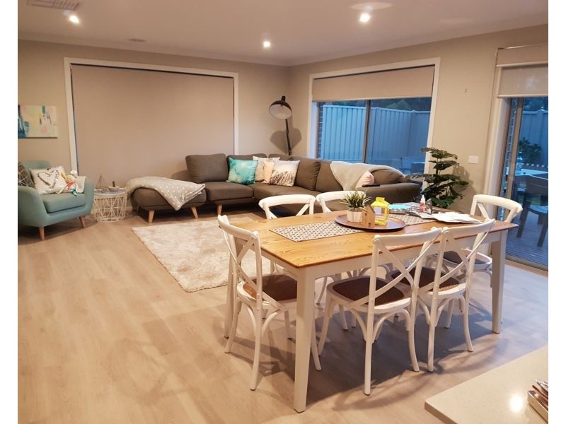 7 Brooklyn Drive, Golden Square VIC 3555