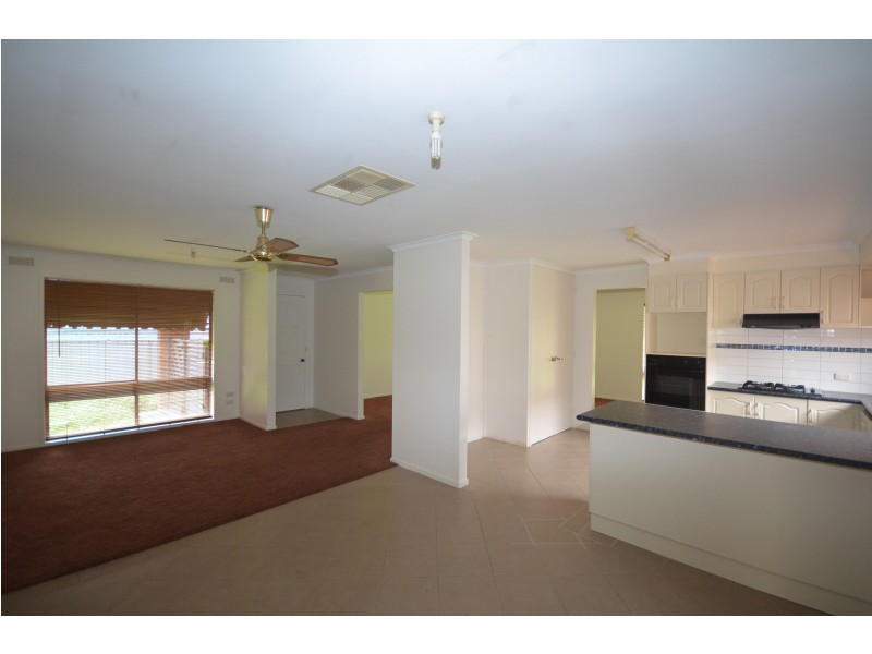 124 Symonds Street, Golden Square VIC 3555
