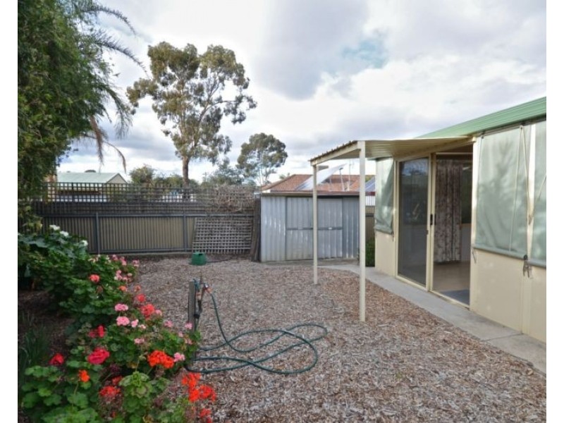 2/39 Jobs Gully Road, Eaglehawk VIC 3556
