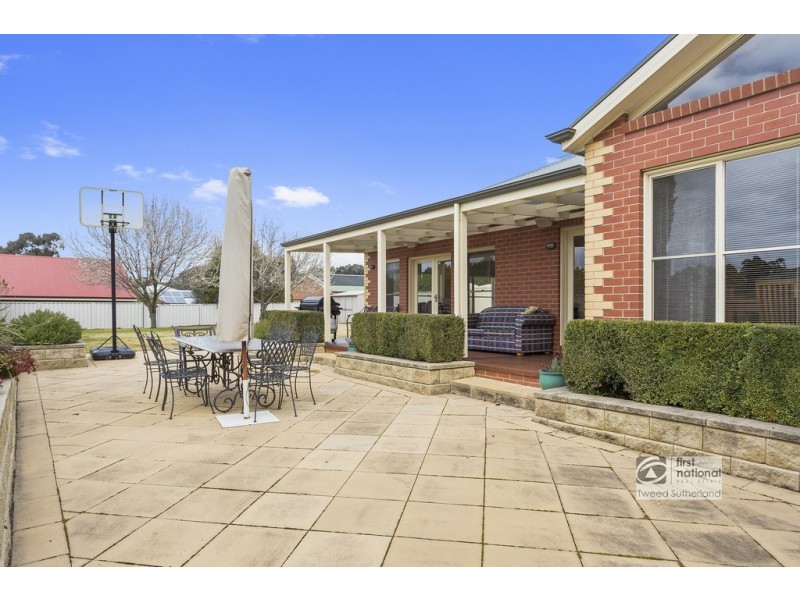 2 Currawong Court, Kennington VIC 3550