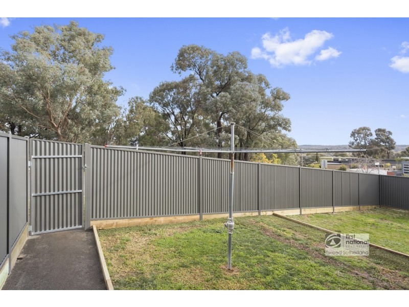 65 Race Street, Flora Hill VIC 3550