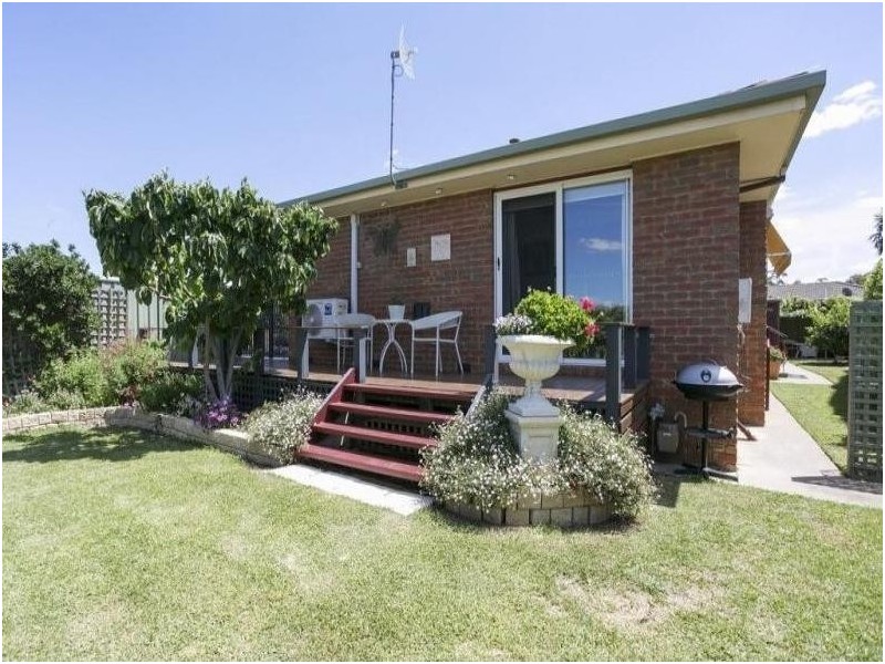 9 Landy Court, Kangaroo Flat VIC 3555